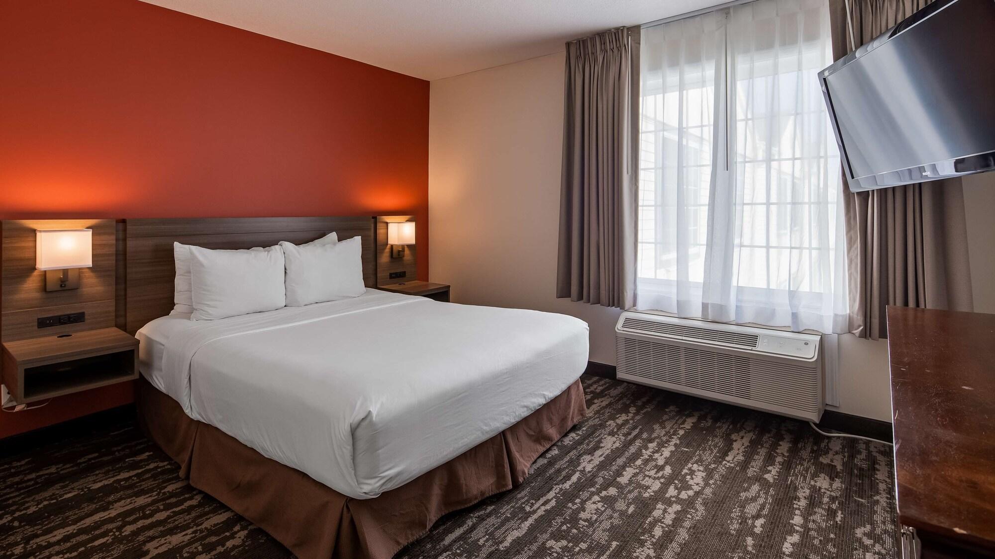 Charlevoix Inn & Suites Surestay Collection By Best Western Eksteriør bilde