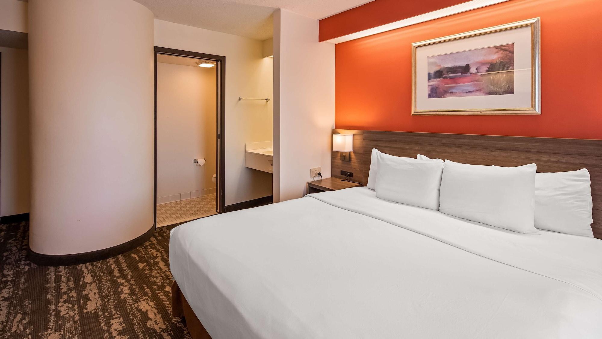 Charlevoix Inn & Suites Surestay Collection By Best Western Eksteriør bilde