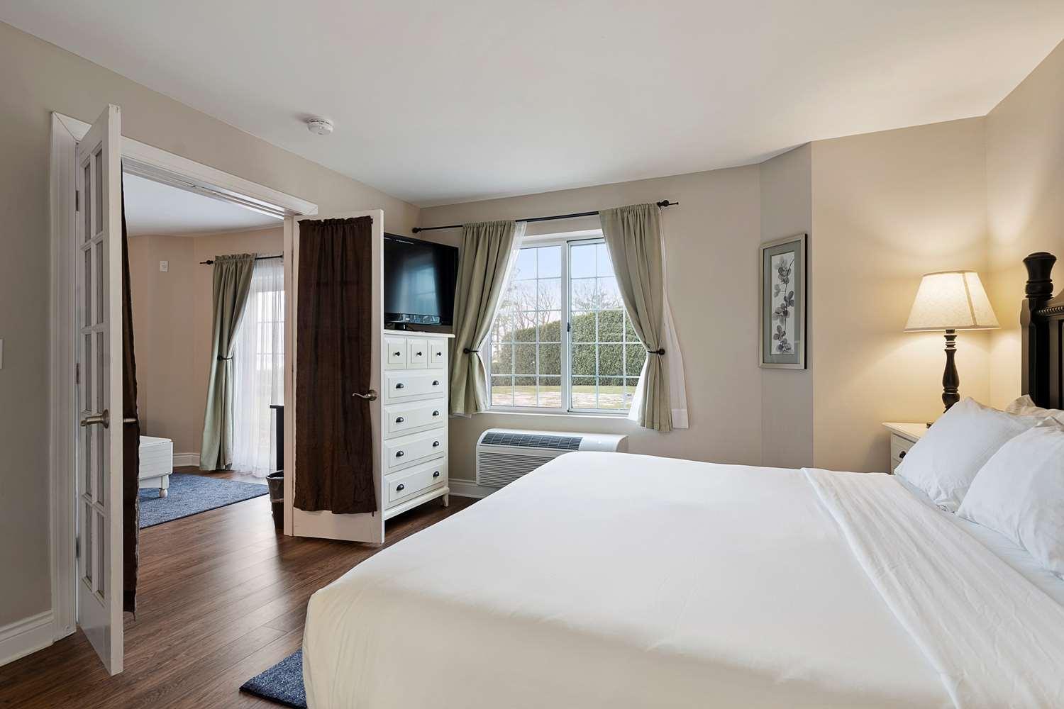 Charlevoix Inn & Suites Surestay Collection By Best Western Eksteriør bilde