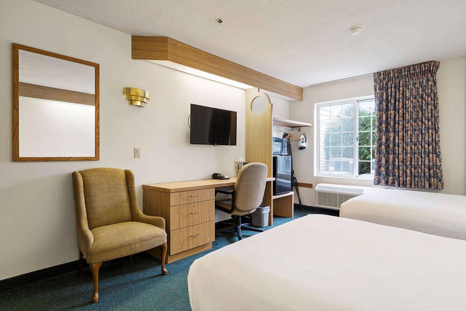 Charlevoix Inn & Suites Surestay Collection By Best Western Eksteriør bilde