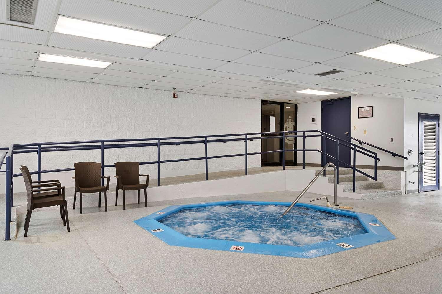 Charlevoix Inn & Suites Surestay Collection By Best Western Eksteriør bilde
