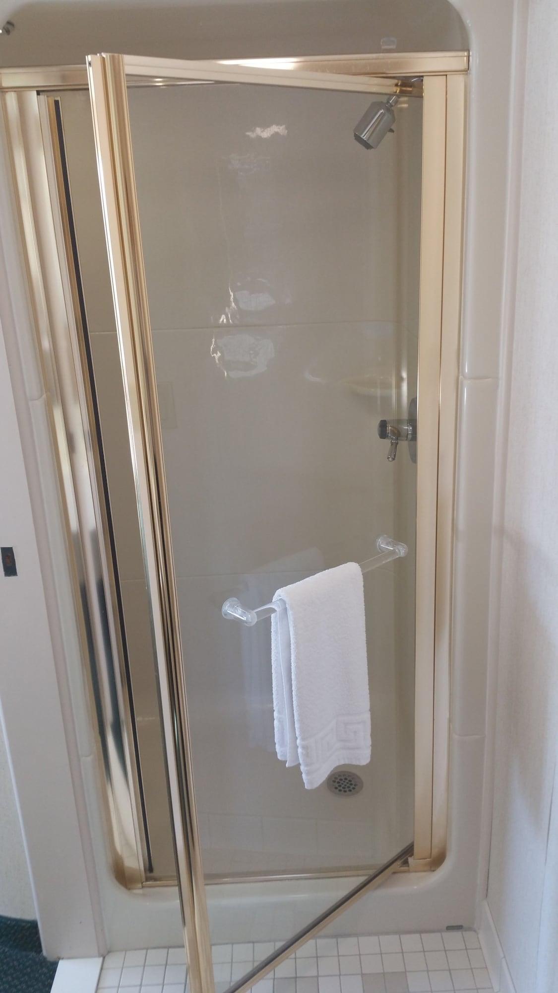 Charlevoix Inn & Suites Surestay Collection By Best Western Eksteriør bilde