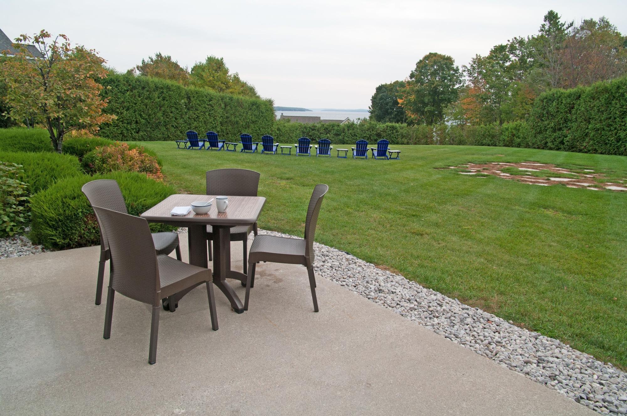 Charlevoix Inn & Suites Surestay Collection By Best Western Eksteriør bilde