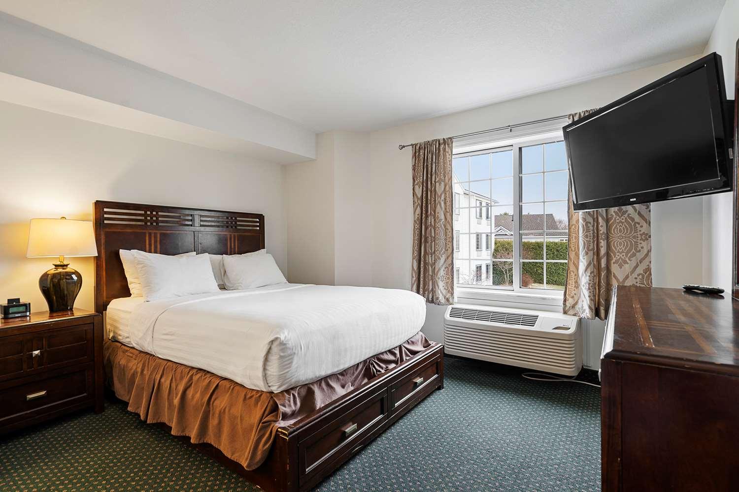 Charlevoix Inn & Suites Surestay Collection By Best Western Eksteriør bilde