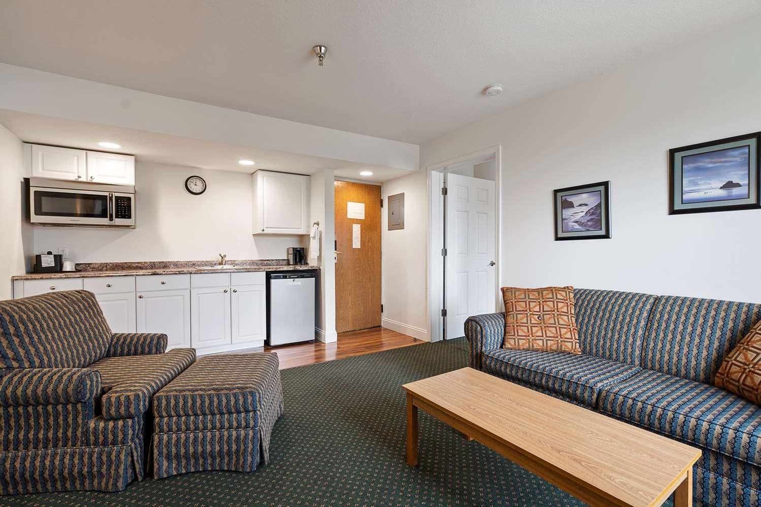 Charlevoix Inn & Suites Surestay Collection By Best Western Eksteriør bilde